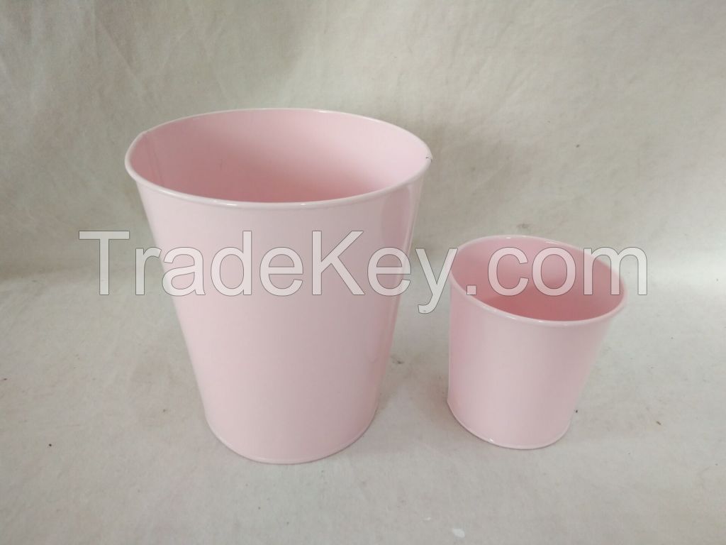 metal planter buckets