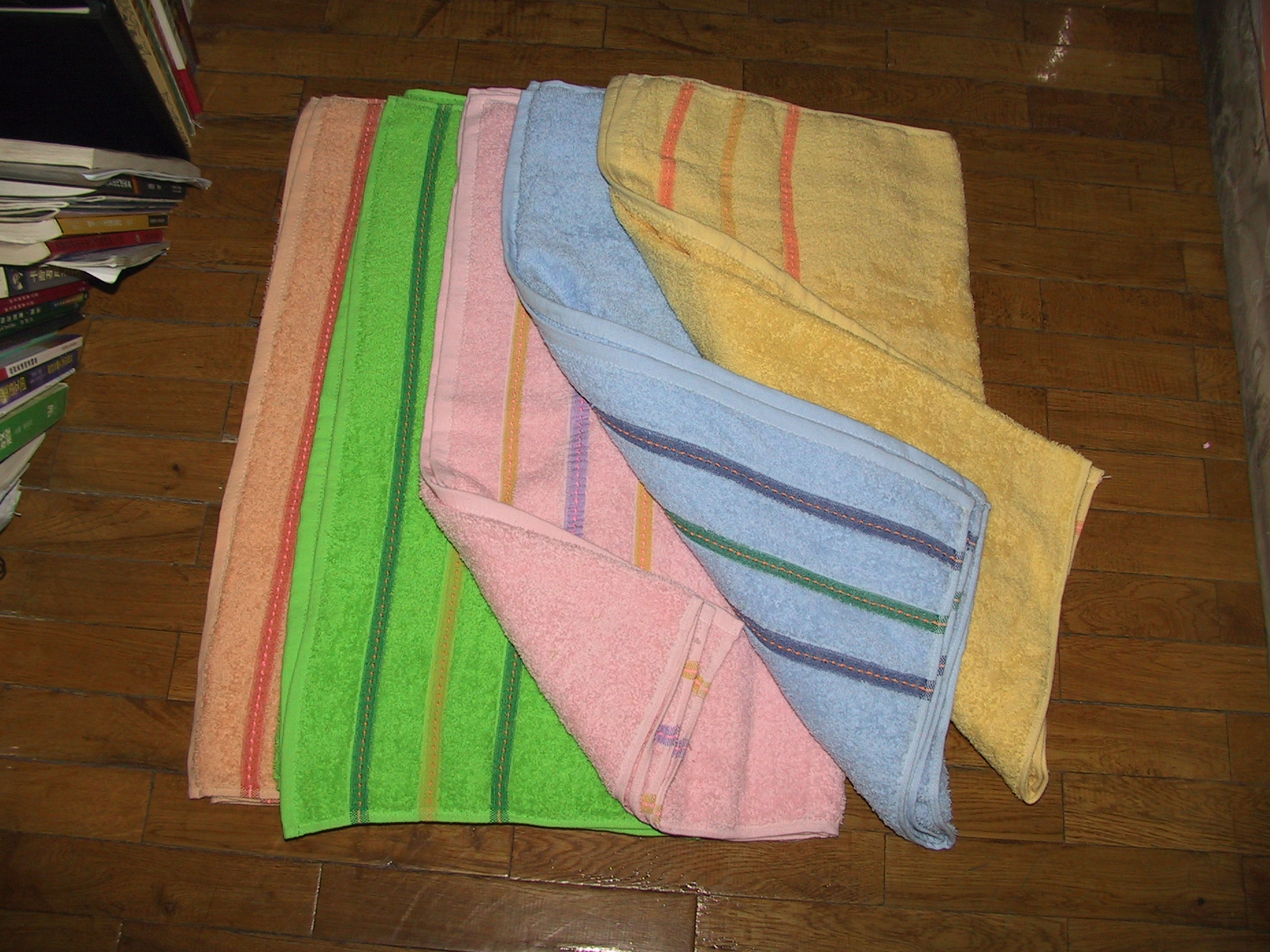 working leather glove and bath towel