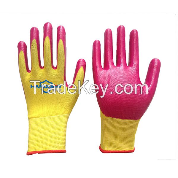 Nitrile coated polyester glove