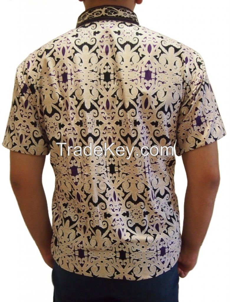 Men Batik Short Sleeve Shirt