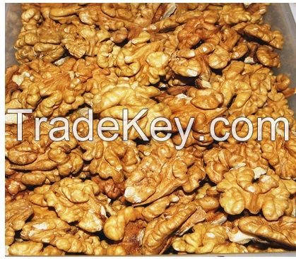 Walnut kernels Light Amber Halves