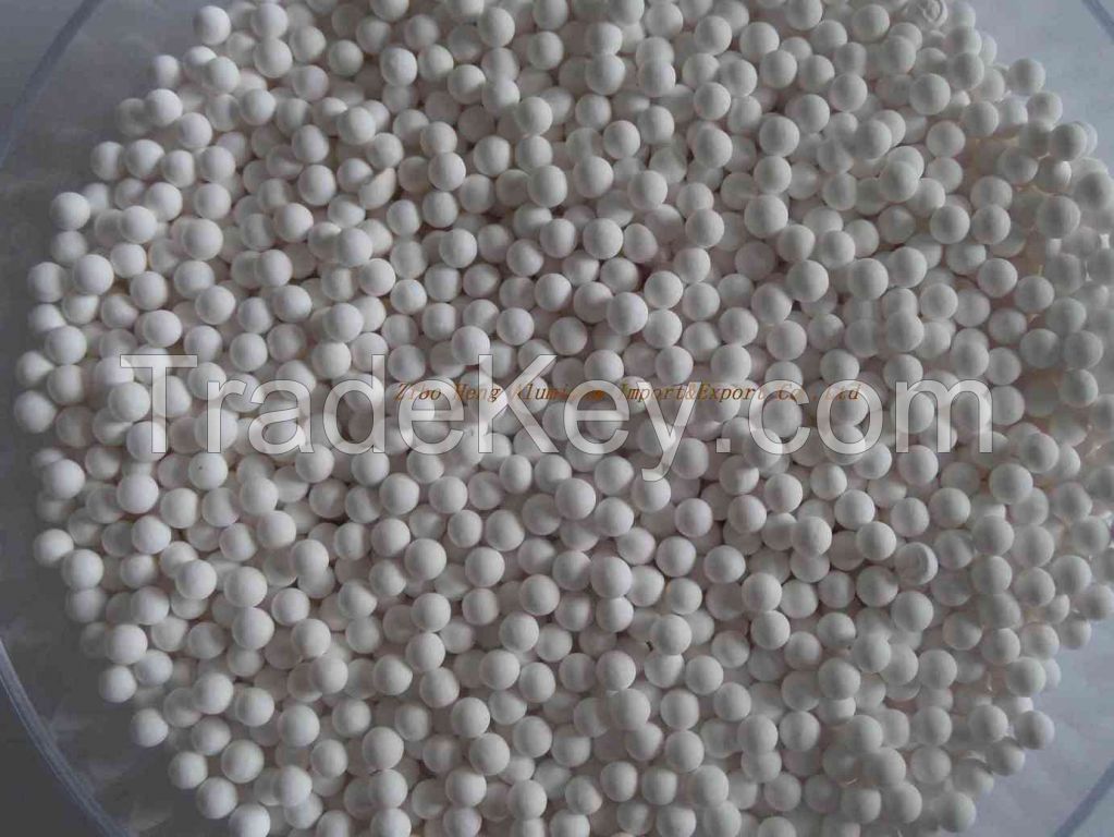 Large pore alumina ball catalyst carrier