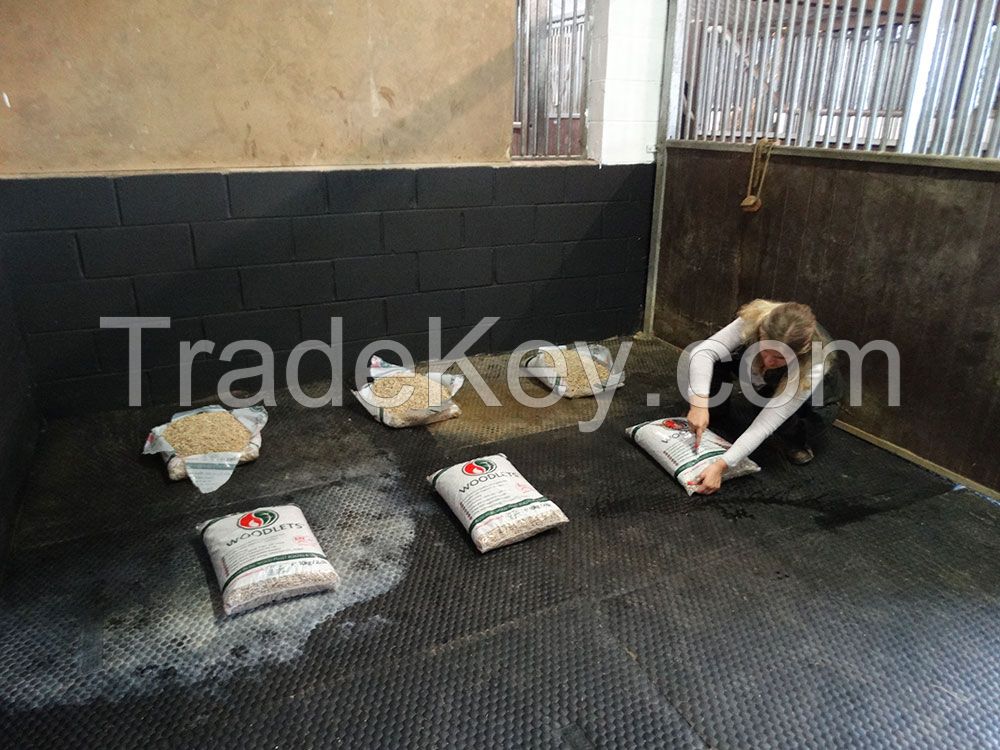 Horse Bedding Wood Pellets