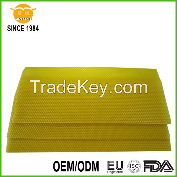 beeswax foundation sheet/ beeswax sheet/ honeycomb foundation/ beekeeping tools