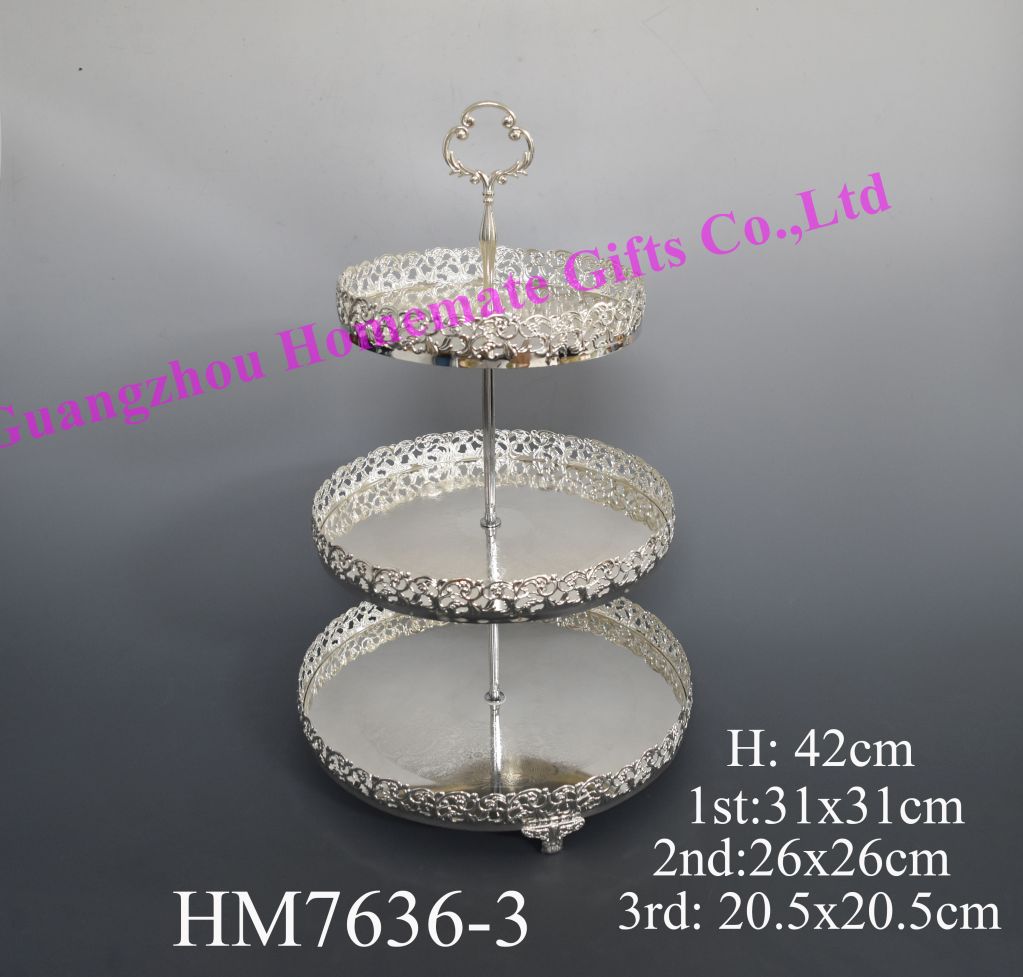 Three layers metal wedding cake dish