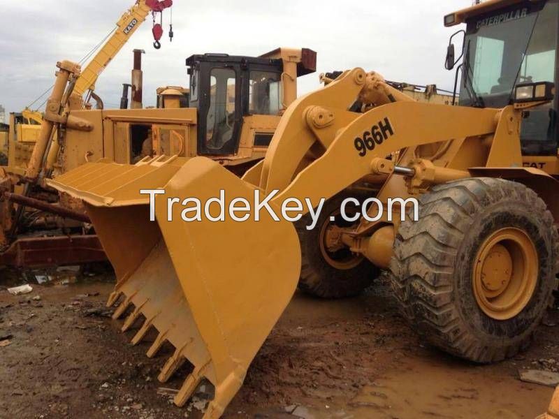 Caterpillar 966 Wheel loader with front bucket Wheel loader Front loader