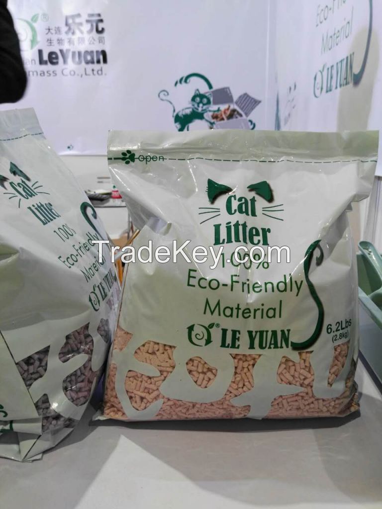 Biodegrable and hygienic peach flavor tofu cat litter