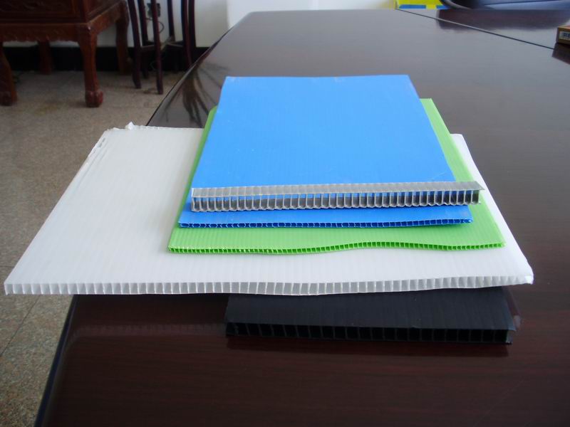 PP corrugated sheet/board