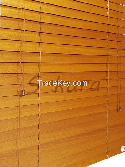 Wood slats for venetian window blinds