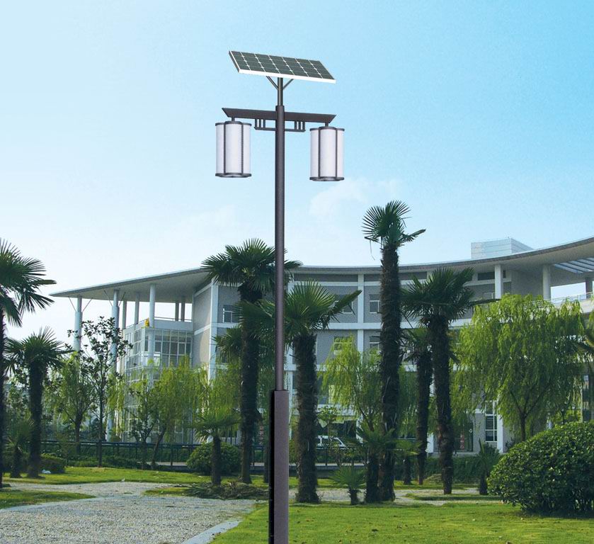 Solar Courtyard Lights