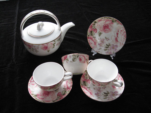 TD9045 Coffee set, bone china