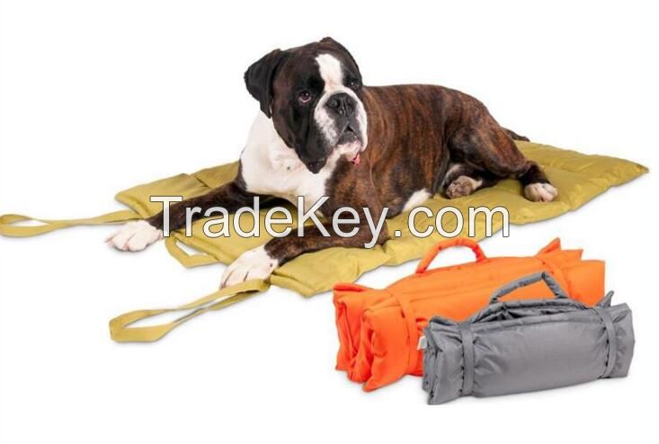 Outdoor foldable traveling pet blanket or pet mat