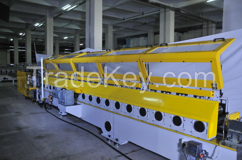 Roll forming machine