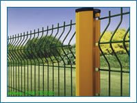 wire mesh fence