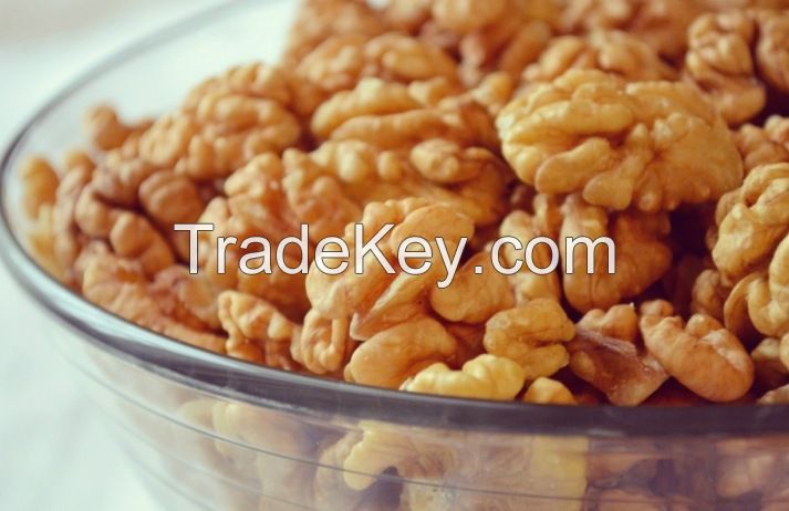 DELICIOUS WALNUTS from Ukraine with shell and unshelled