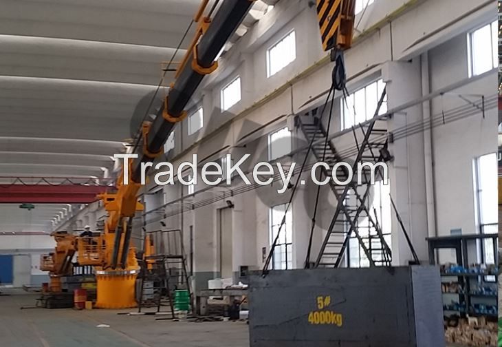 Long Range Telescopic Boom Marine Crane Pedestal Crane