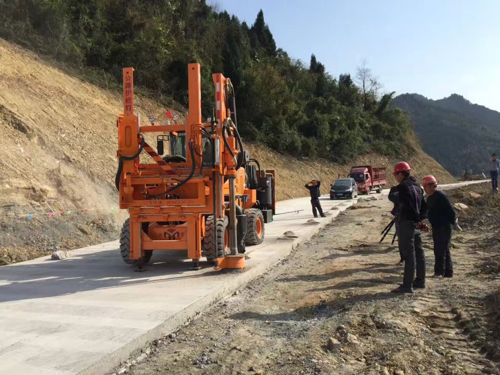 Highway Guardrail Pile Driver