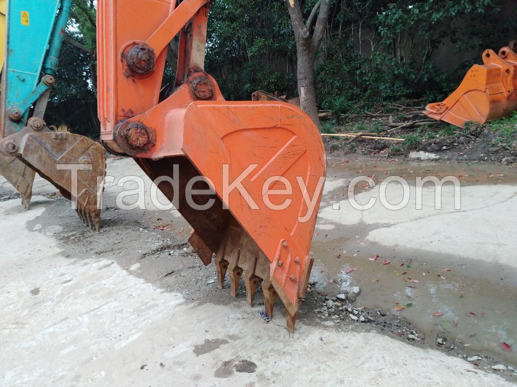 Used Hitachi Crawler Excavator ZX200-1