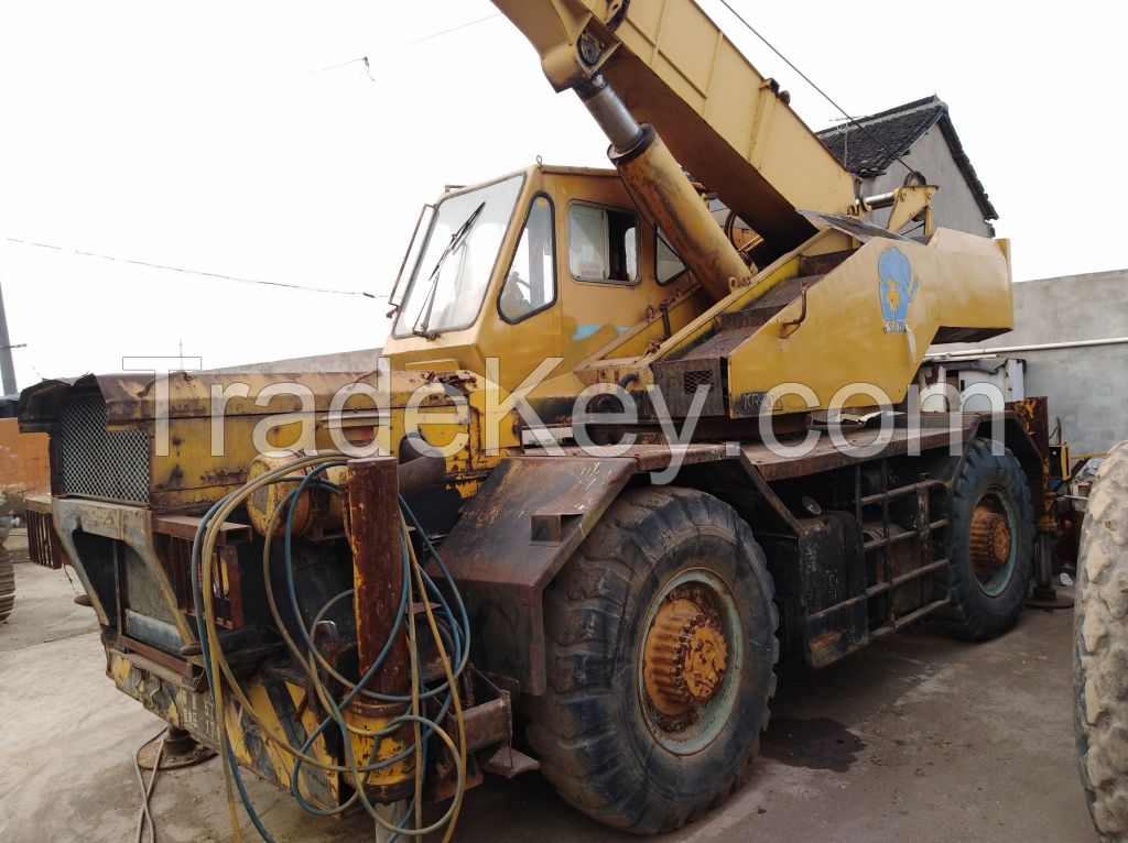 Used Kato Terrain Rough Truck Crane KR-20H