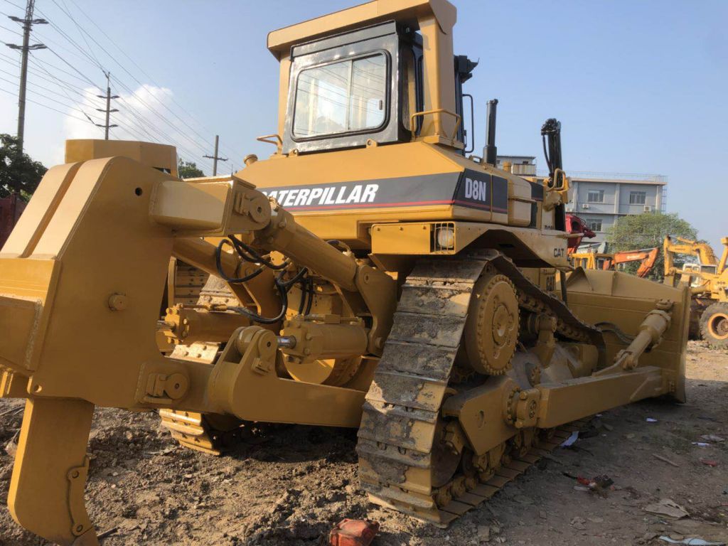 Used CAT D8N bulldozer