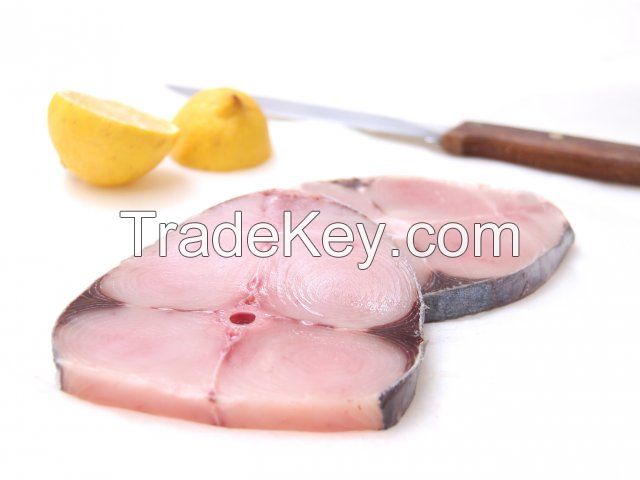 Frozen Australian yellow tail kingfish whole