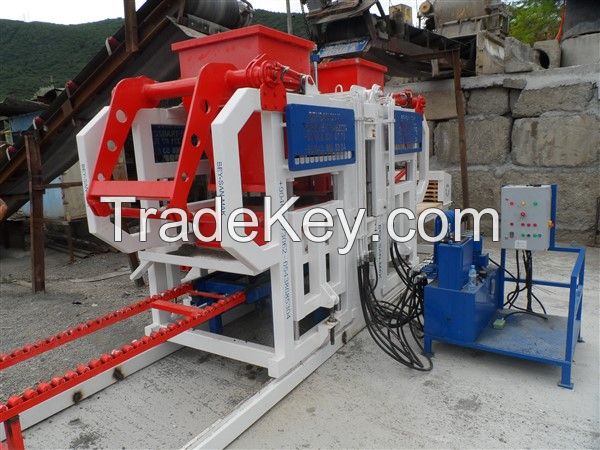 PRS 402 SEMI AUTOMATIC PAVING BLOCK MACHINE