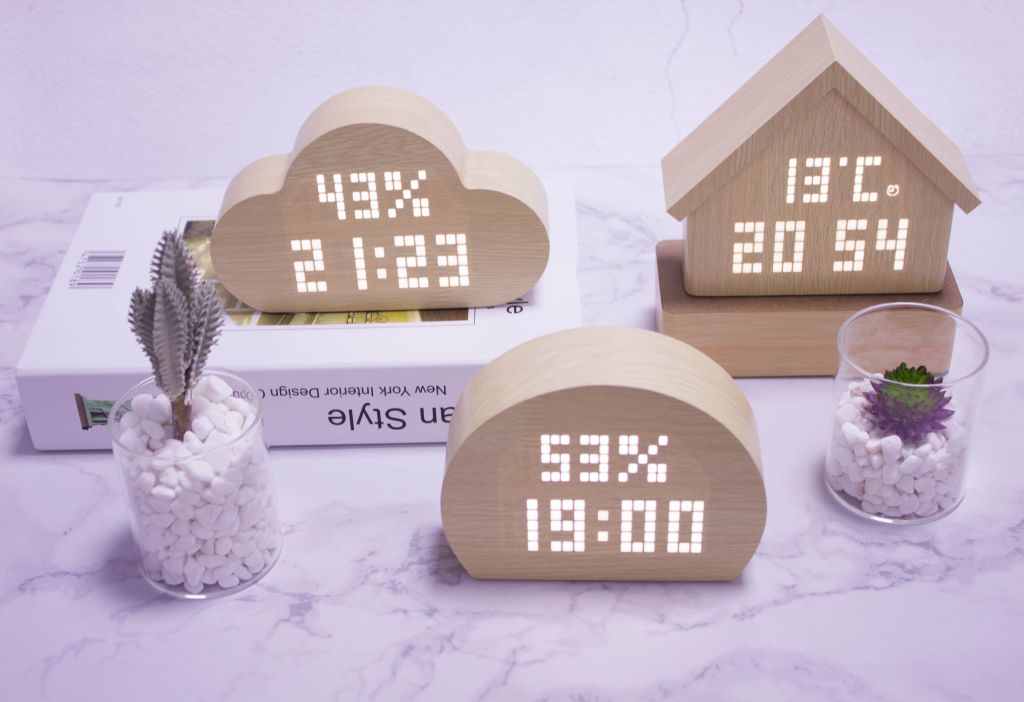 Alarm digital table wood clock for home decoration 