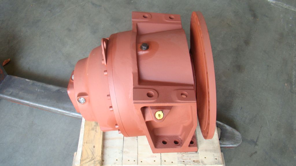 Gearbox for concrete mixer truck