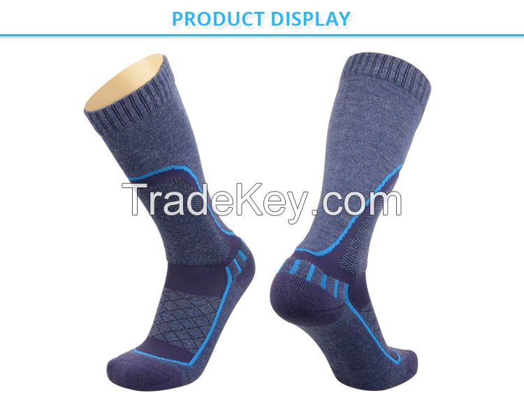 Customized breathable jacquard hiking merino wool socks