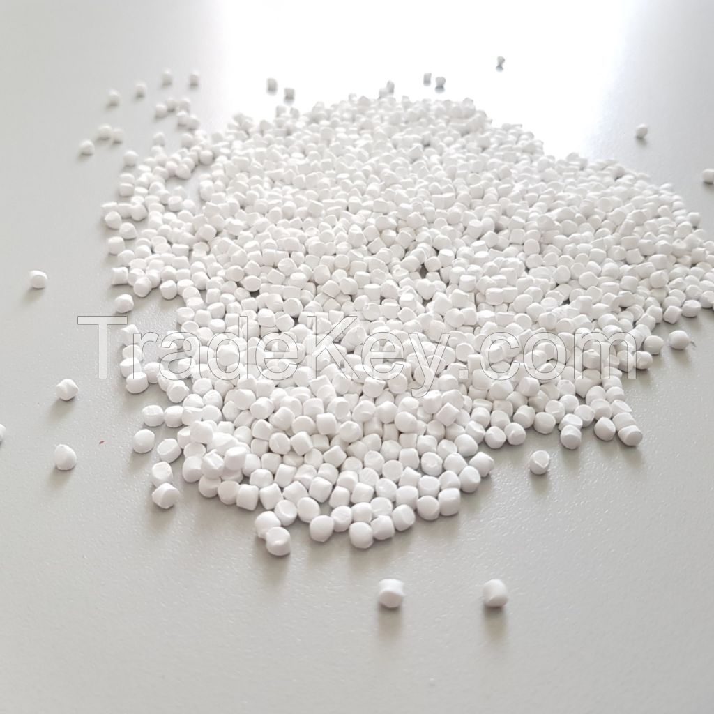 WHITE MASTERBATCH FOR MAKING PLASTIC HOUSEHOLD PRODUCTS