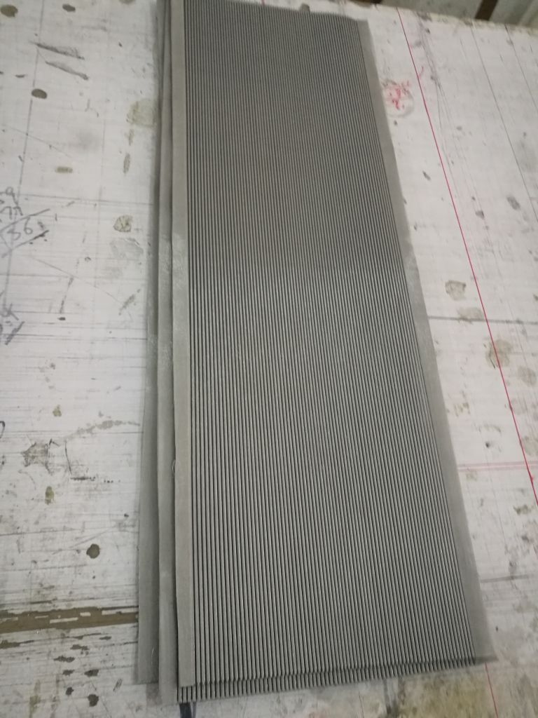 large sewage capacity, high filtration precision metal fiber sintered felt with protect layer