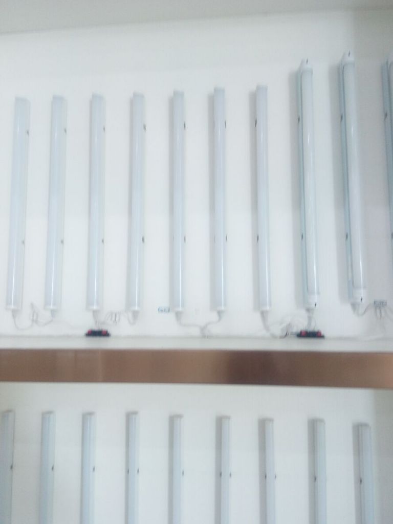 T5/T8 LED TUBES ,good quality with CCC /ce/rohs certificate 