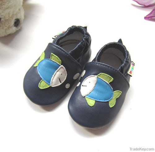 Baby leather shoes