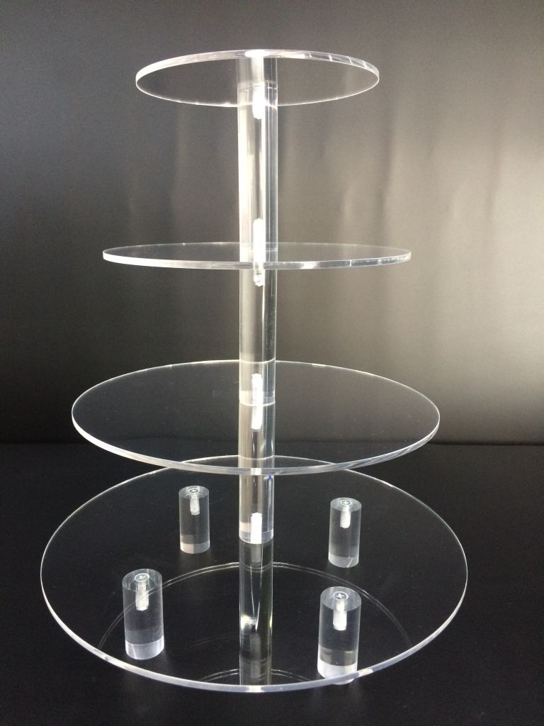 modern-design wedding cake stand