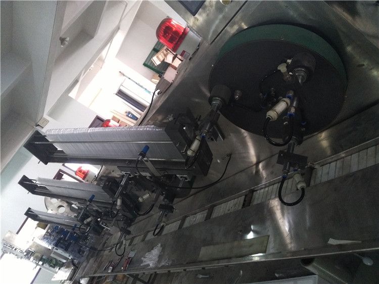 High speed airline luxury tableware cutlery set packing machine