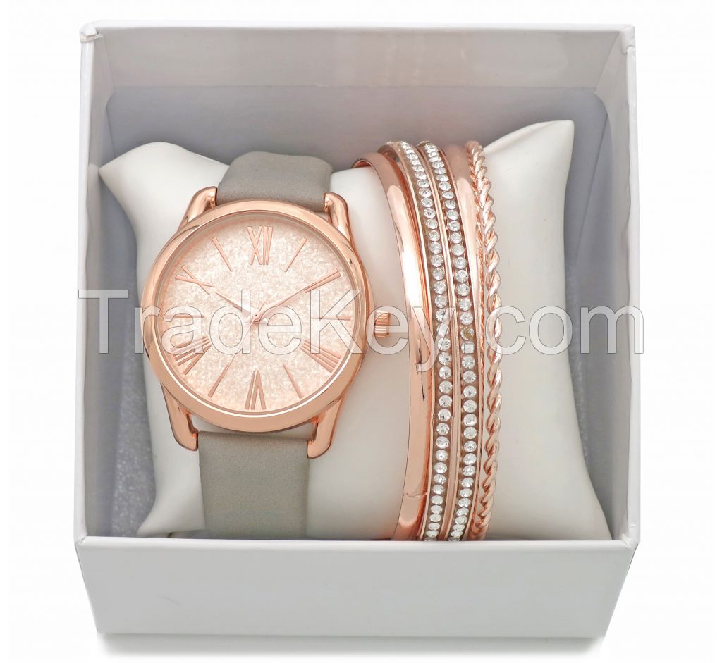 2018 New Elegant and Gorgeous Ladies Leather Band Watch Bracelet With 5 Bangle Gift Set Rose Gold For Women