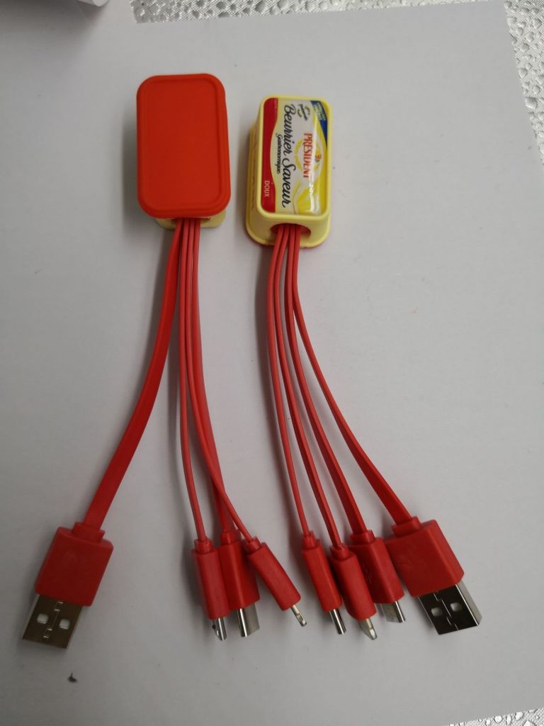 Multi Cell Phone Red Charging Cables