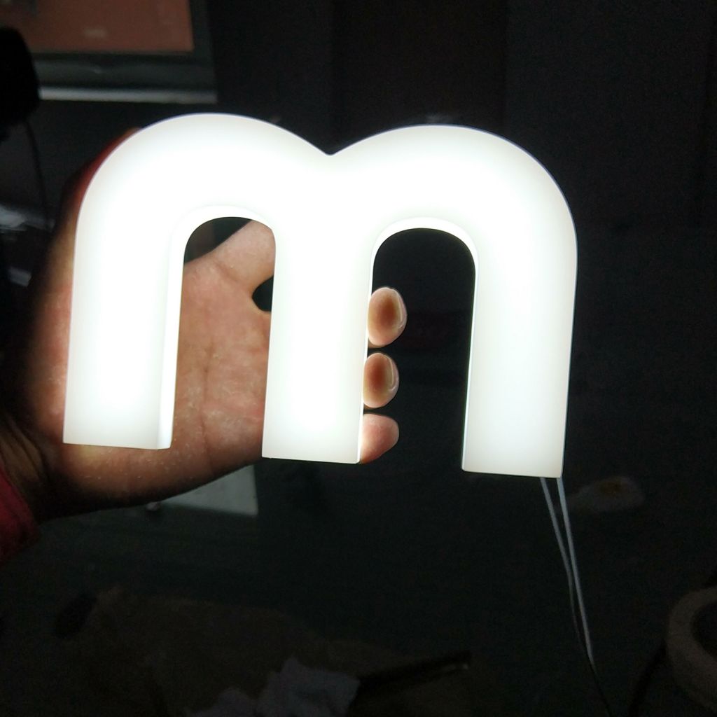 Super Bright Acrylic Frontlit Dimensional Characters Letters Sign Board Designs for Shops