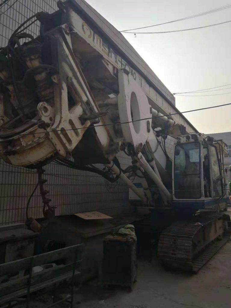 SOILMEC R516 DRILLING RIG