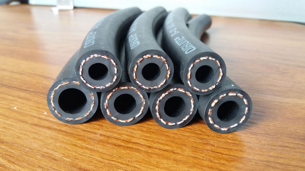 Auto air conditioning hose