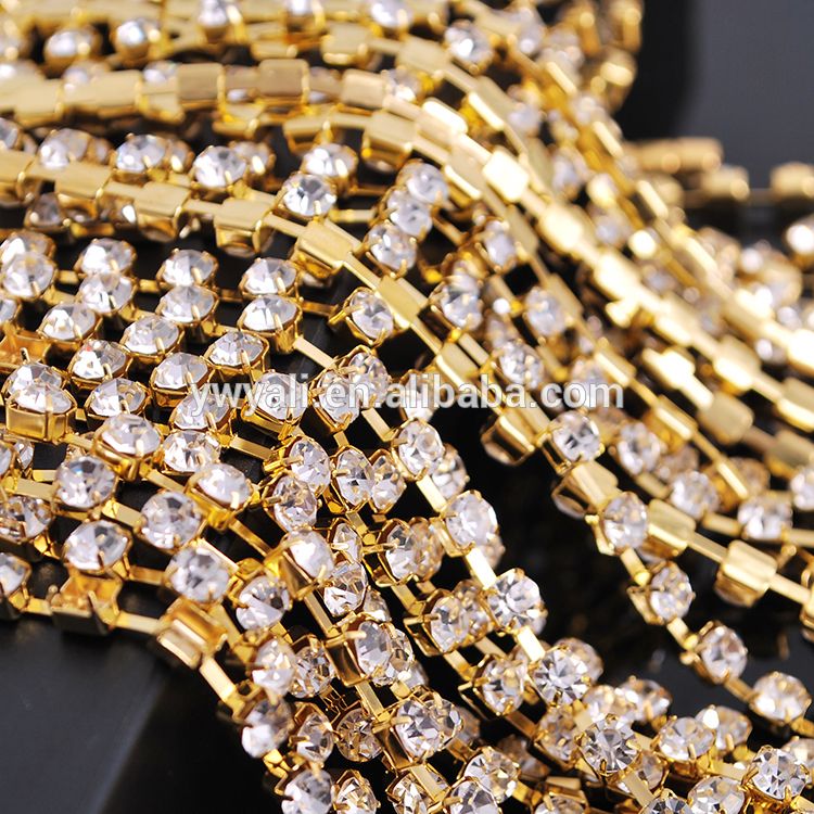 Yali Crystal Hotsale Golden Color Crystal Rhinestone Chain for Evening Purses