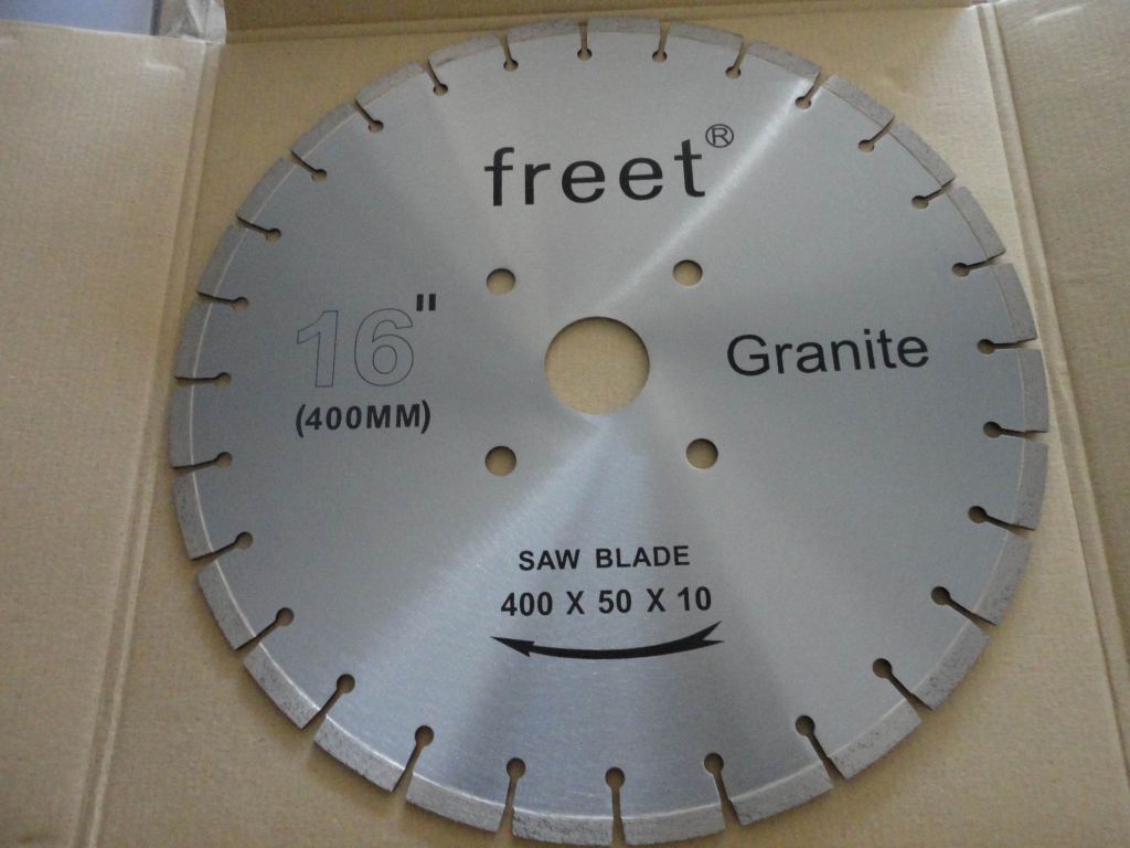 Diamond cutting blade and segments for granite and sandstone