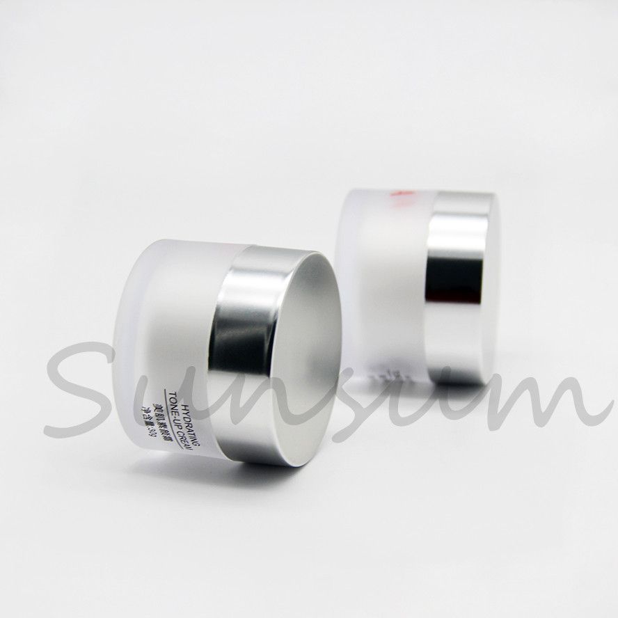Double wall luxury frosted jar with silver lid