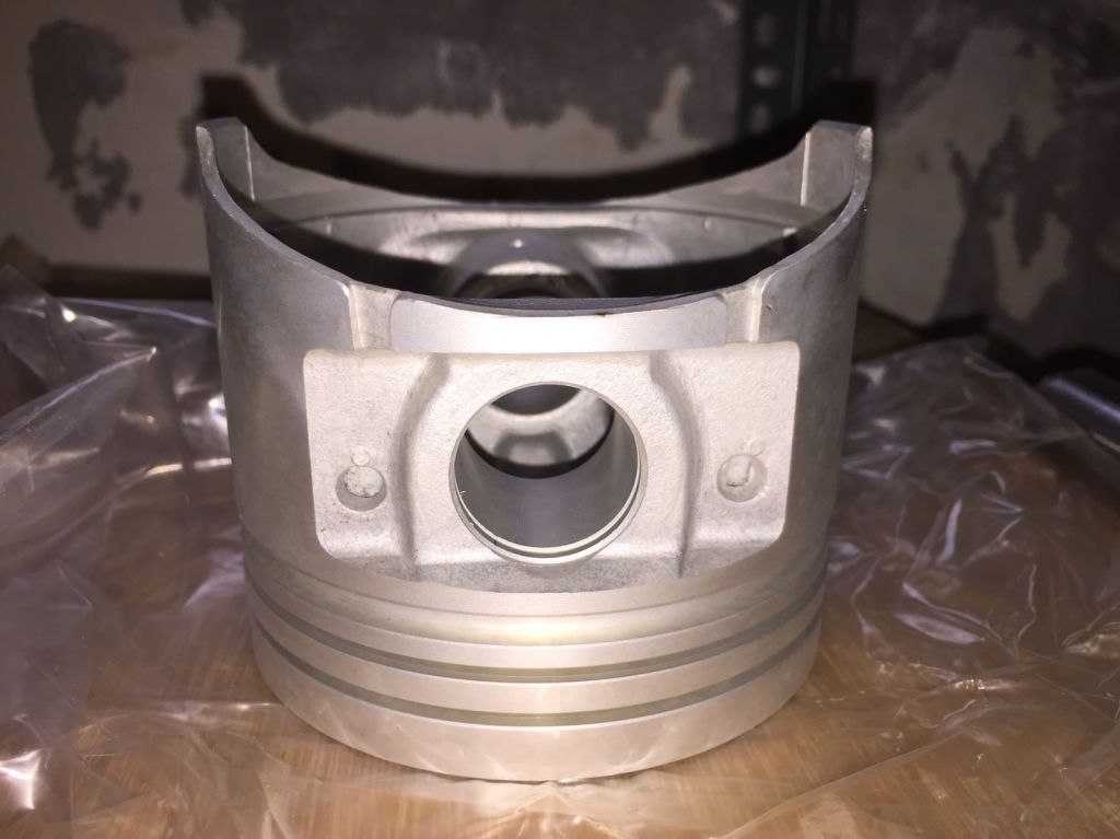 Engine Parts Piston for TB42 