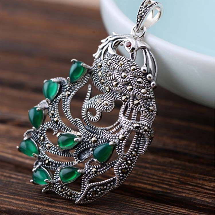 Vintage Thai Sterling Silver Green Agate with Marcasite Peafowl Pendant Necklace(N017961W)