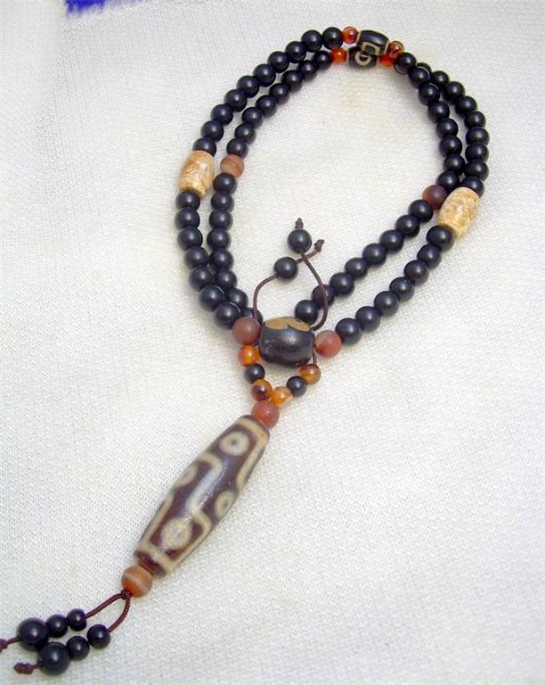 Authentic Tibetan Dragon Veins 9 Eyed Dzi Bead Necklace