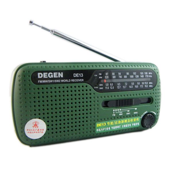 DEGEN DE13 FM AM SW Crank Dynamo Solar Power Emergency Radio