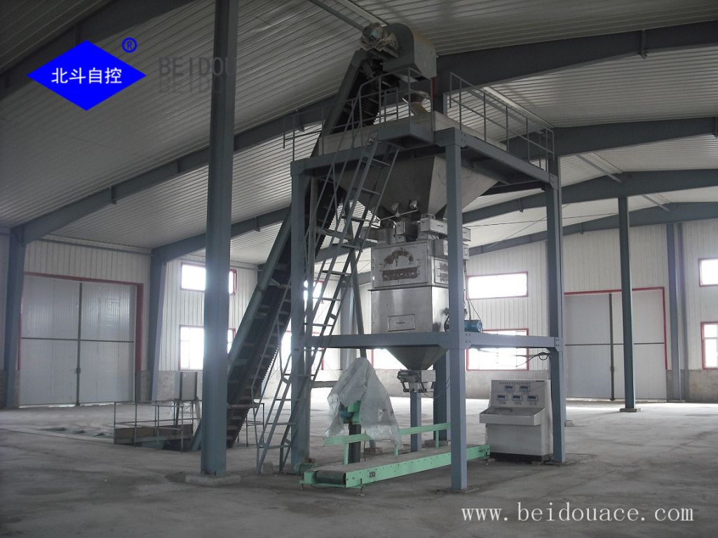 Automatically formulate BB fertilizer equipment