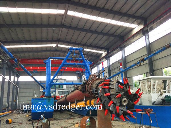 Pump dredger for dredging with high quality.