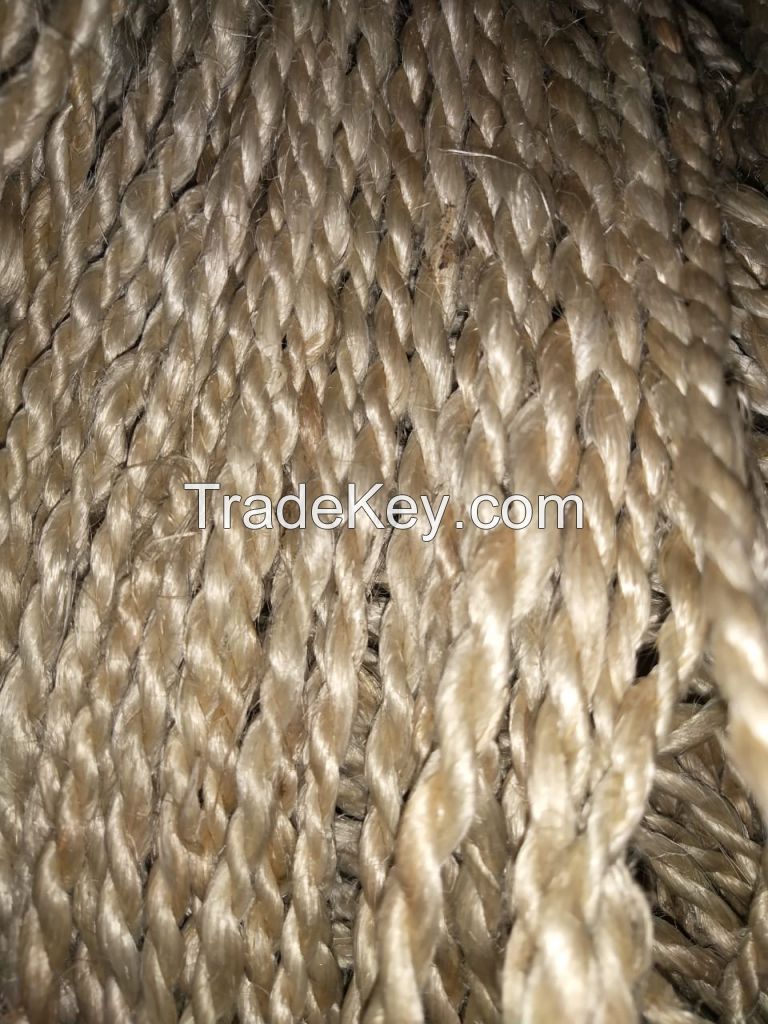 HAND SPUN NATURAL GOLDEN JUTE YARN